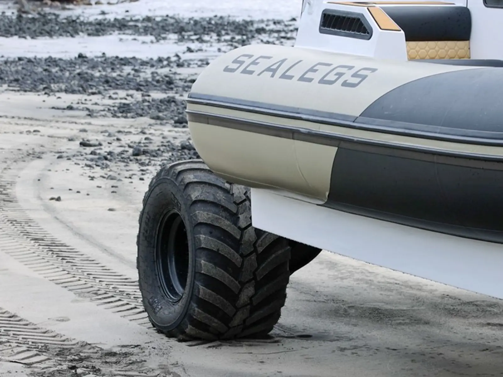 Sealegs 12m Sport RIB — photo 3 of 8