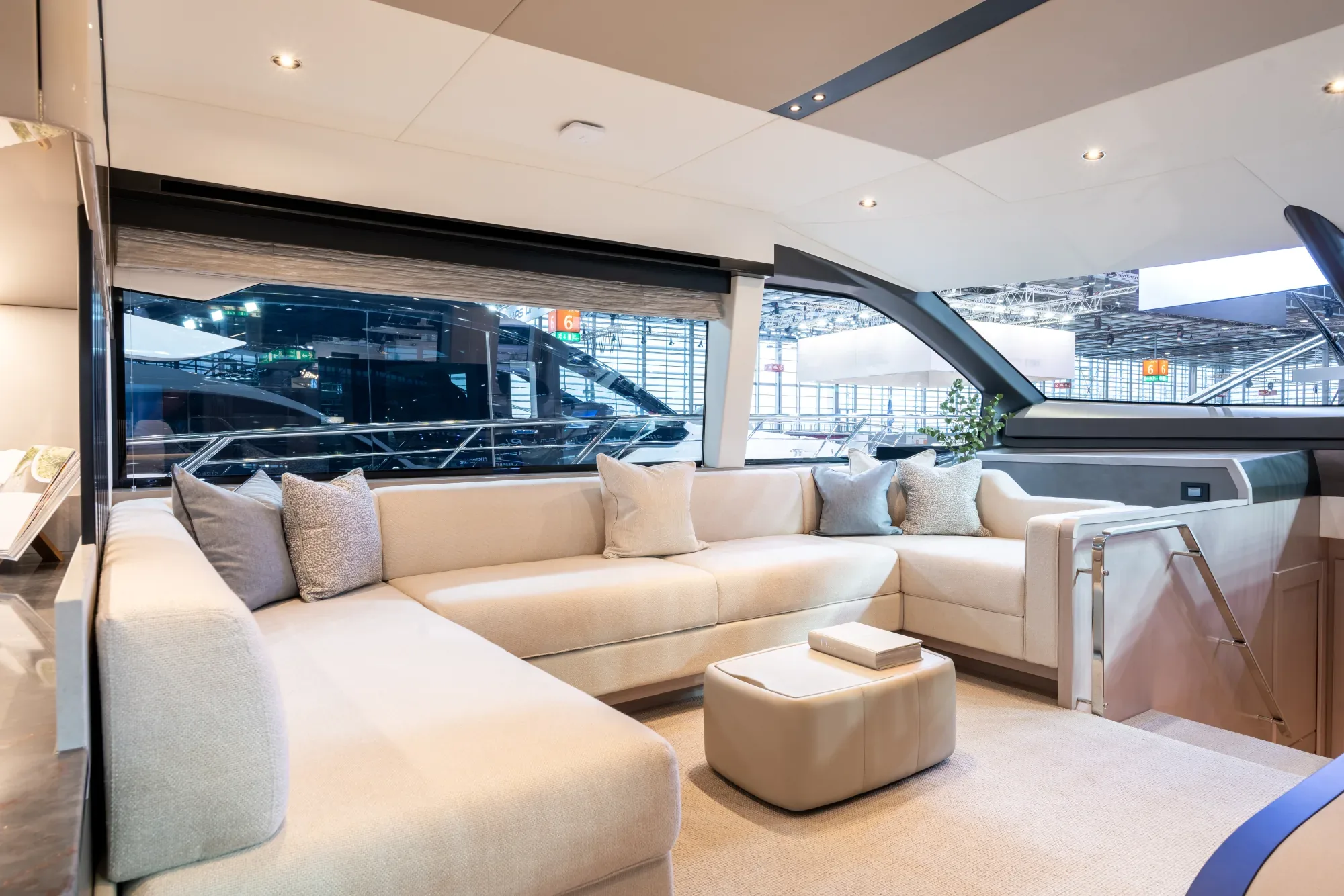Sunseeker Manhattan 68 — photo 2 of 30
