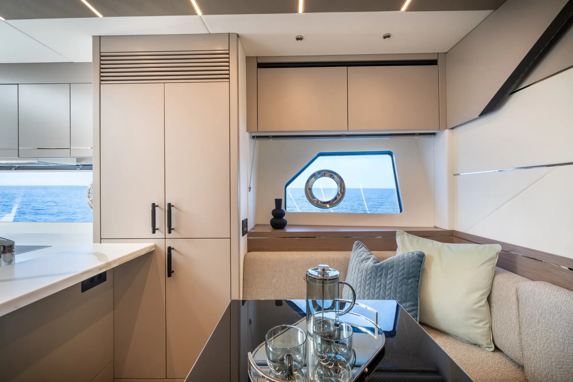 Sunseeker 75 Sport Yacht