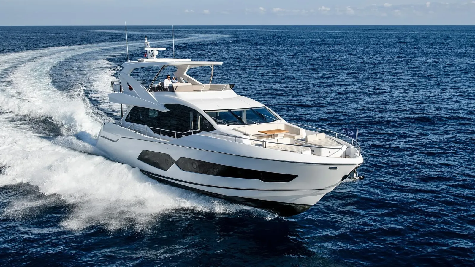 Sunseeker 76 Yacht