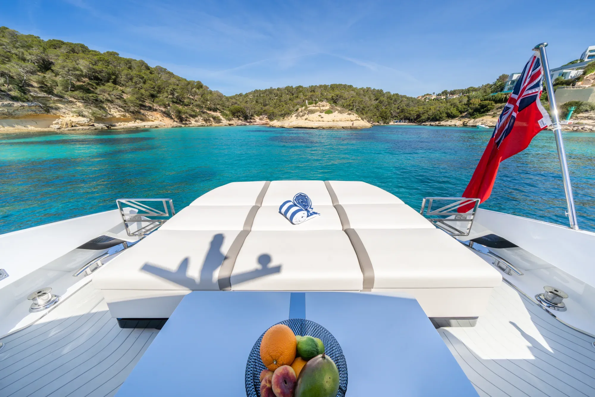 Sunseeker Superhawk 55 — photo 2 of 30